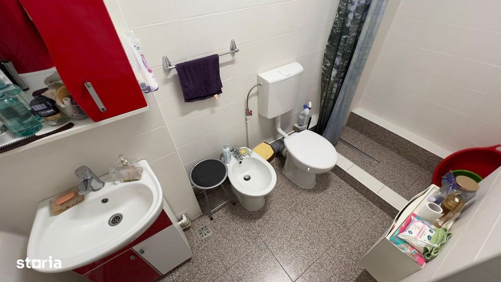 Apartament in casa tip vila