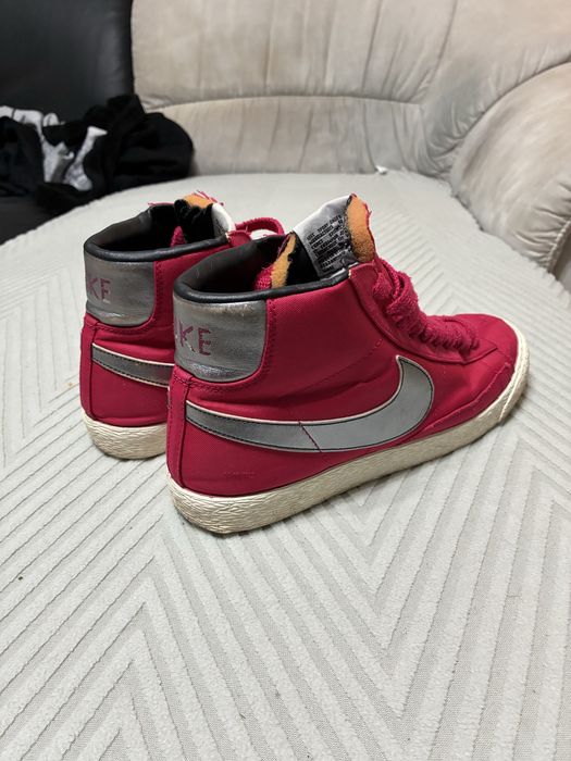 Маратонки Nike, Puma