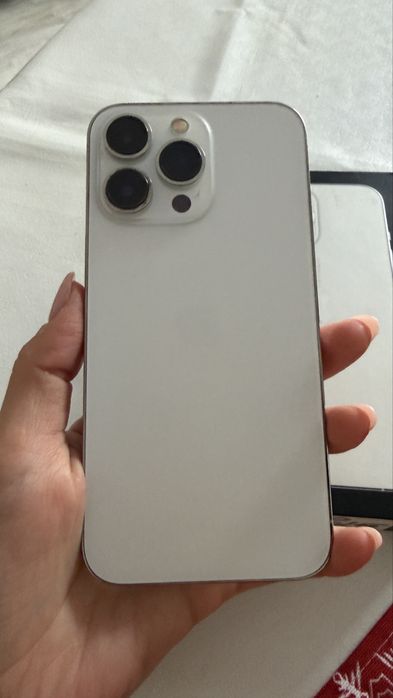 Продам Айфон 13 про 256 гб