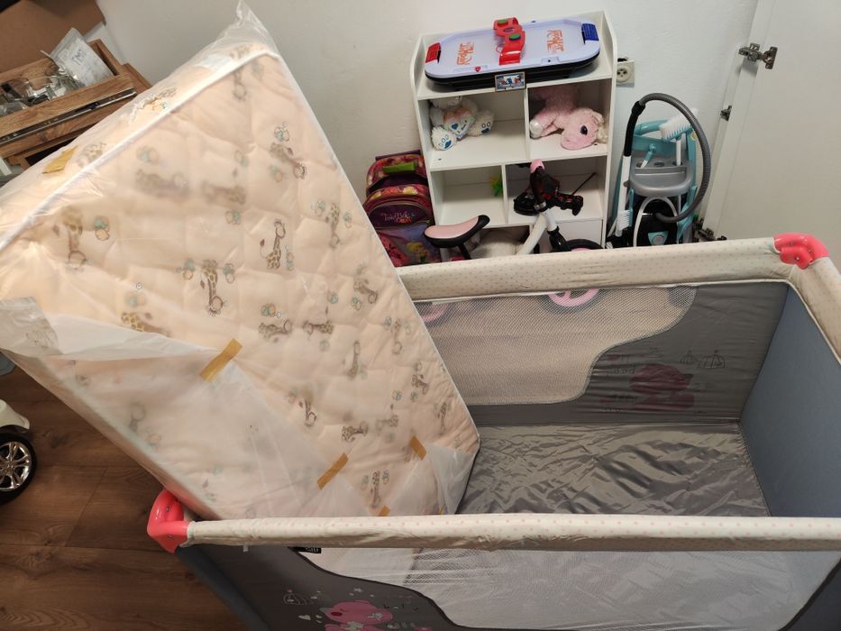 Бебешка кошара Lorelli Moonlight + матрак.