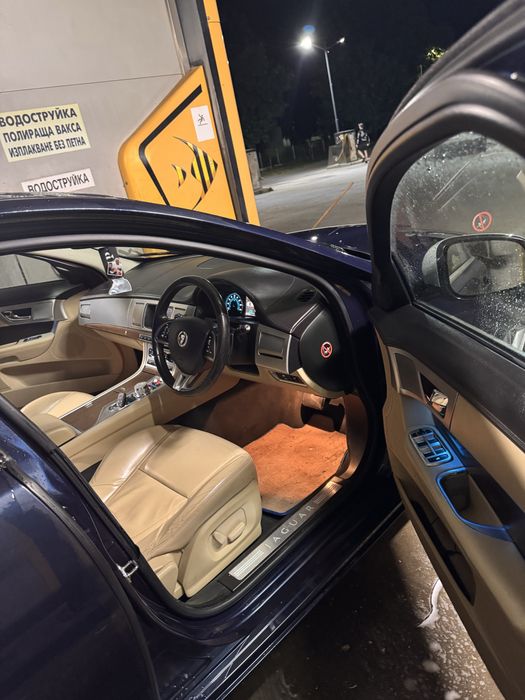 Jaguar XF facelift 2.2 tdi 8ZF auto 200hp