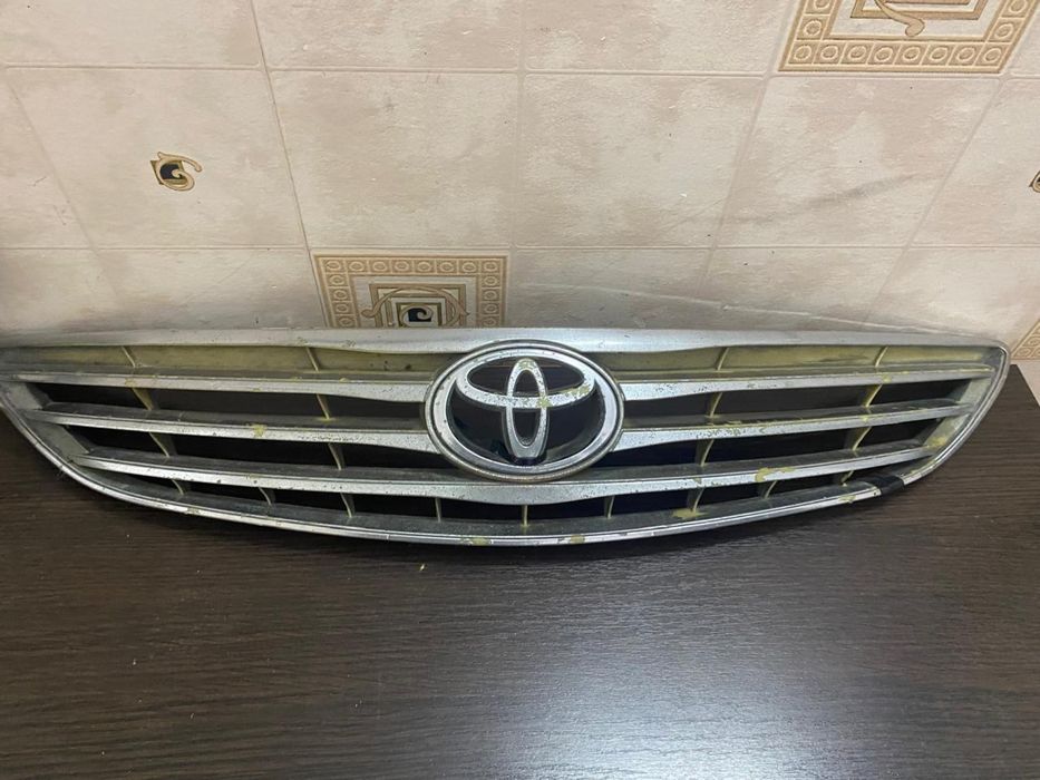 Решётка радиатора Camry 30-35
