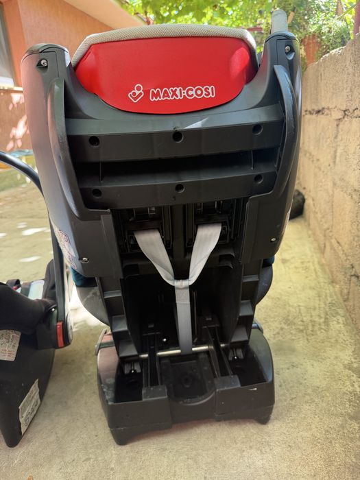 Scaun auto Maxi-Cosi, cu centură în 5 puncte