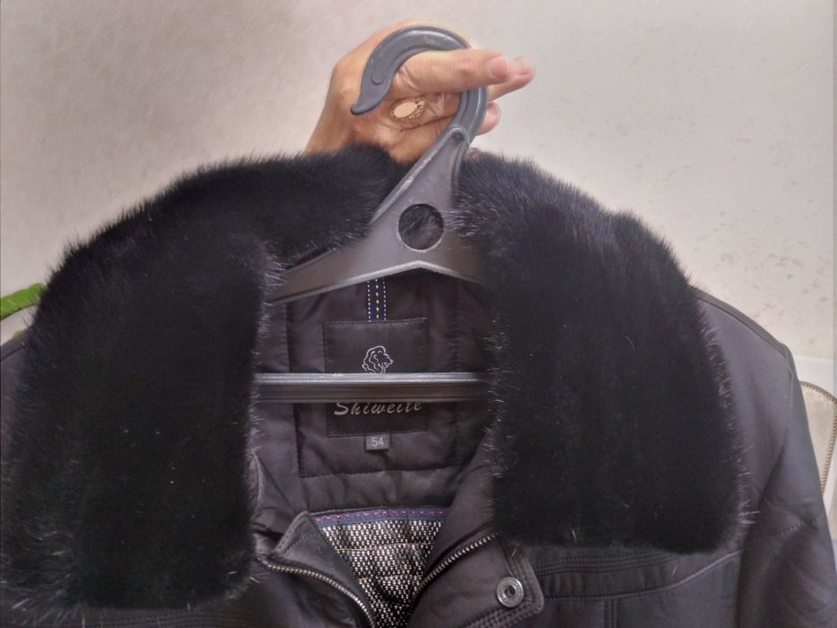 Продаётся мужская куртка