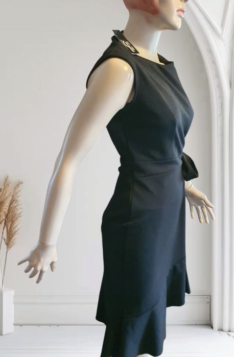 Rochie neagra eleganta