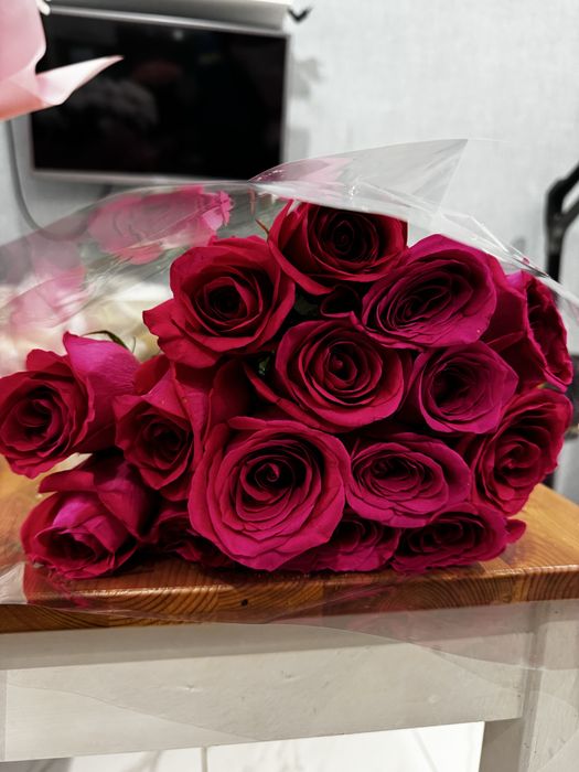 Метровые розы свежие