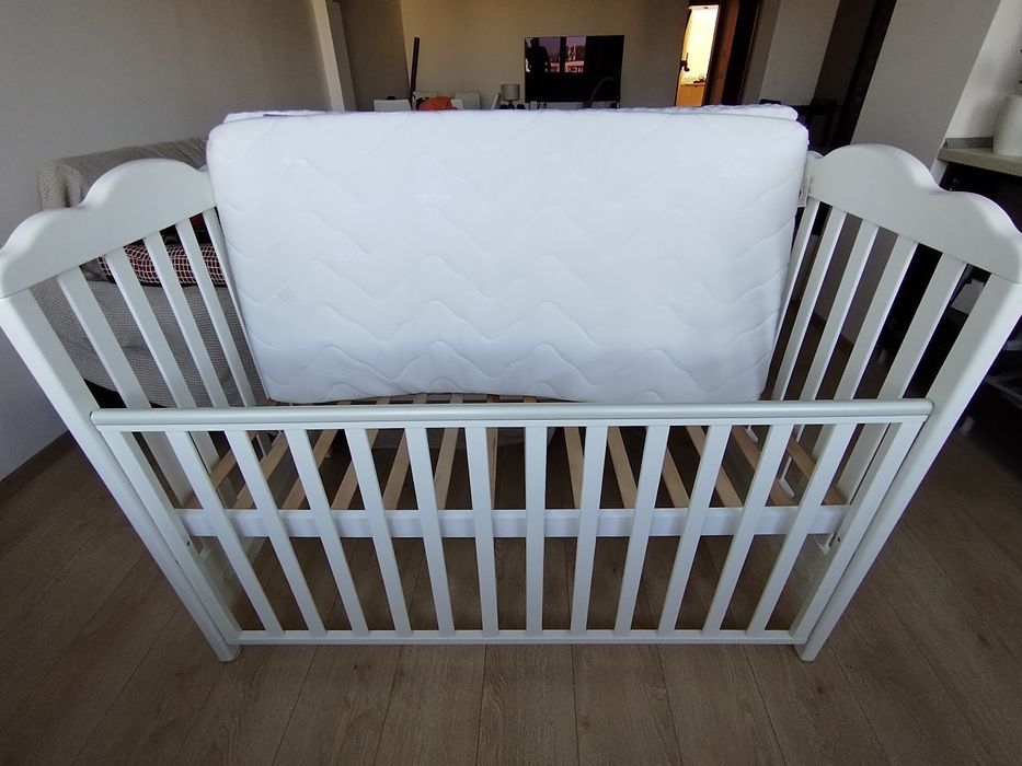 Детско легло кошара Baby Italia с два матрака 125 х 63 см