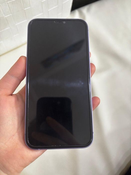 Продам iPhone 12