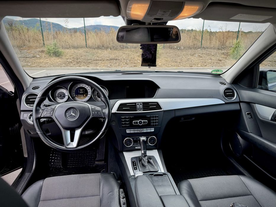 Mercedes-Benz C220 Avantgarde 7G-Tronic Plus