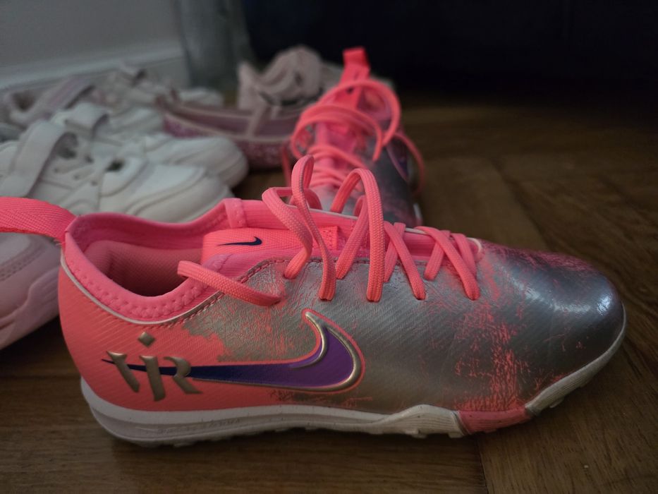 Ghete fotbal Nike