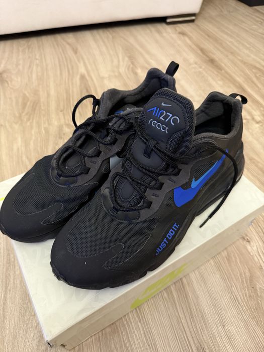 Vand adidasi Nike 270 React negrii