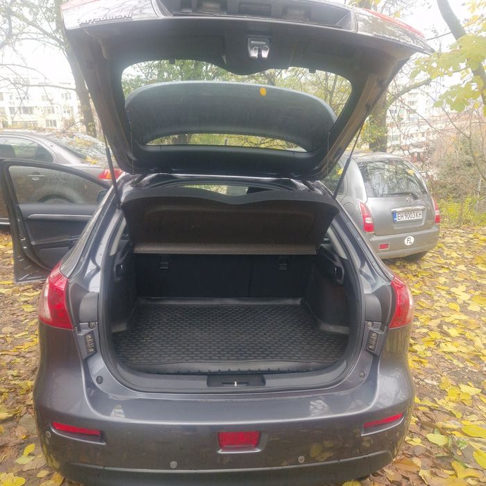 Mitsubishi lancer 1,8i Швейцария