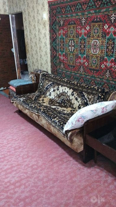 Мебель полированная