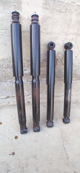 Исузи     амартизатор +  Исузи    ремент