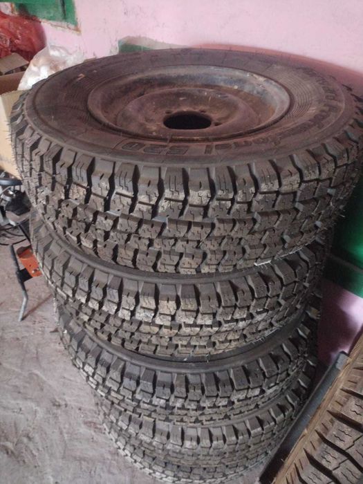 Продам новую резину r15