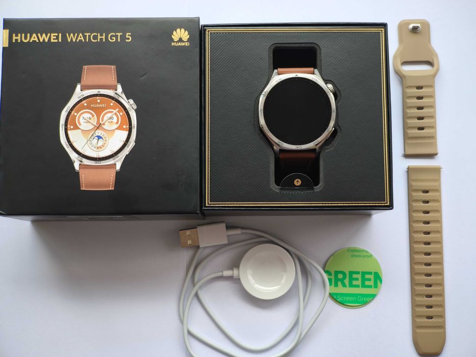 ЧИСТО НОВ Huawei Watch GT5 (46mm) + 2 верижки (Кожена и Силиконова)