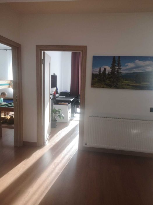 Vand Apartament 3 camere