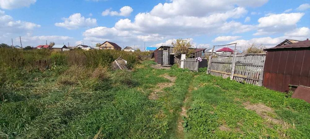 Продам жилой дом с центр отоплением.