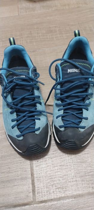 Semigheata. Meindl.marime 38