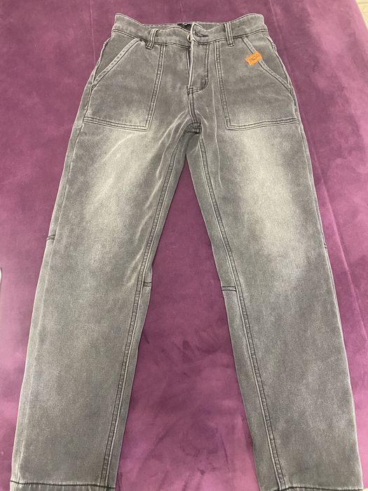 Продам джинсы на мальчика утепленные на рост 146