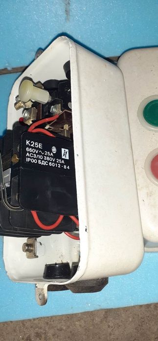 Контактор за машина