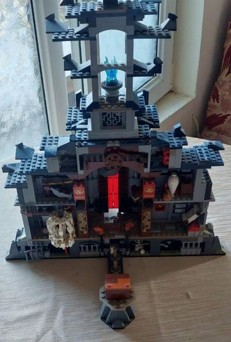Lego ninjago Temple of The Ultimate Ultimate Weapon