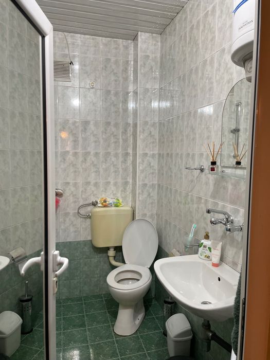 Продава се Тристаен апартамент в Шумен, Добруджански - 77 кв.м за 1458 €/кв.м - Снимка #6