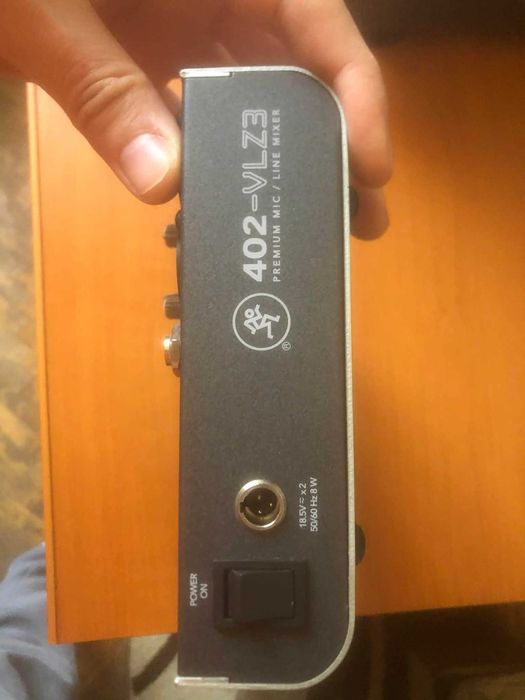 Mackie 402VLZ4 - mixer audio