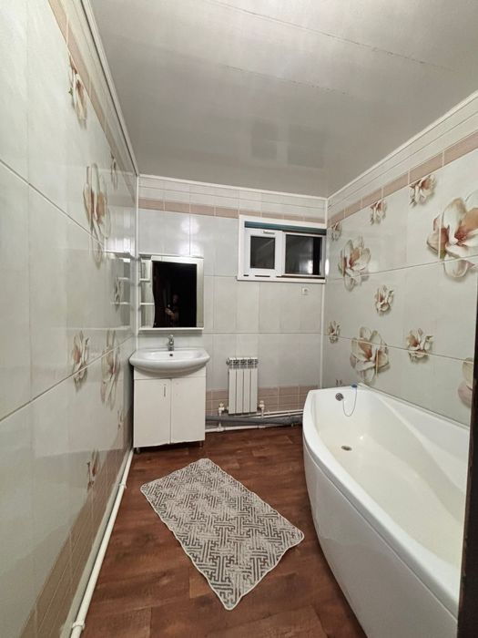 Продается коттедж 6 комн. Центр