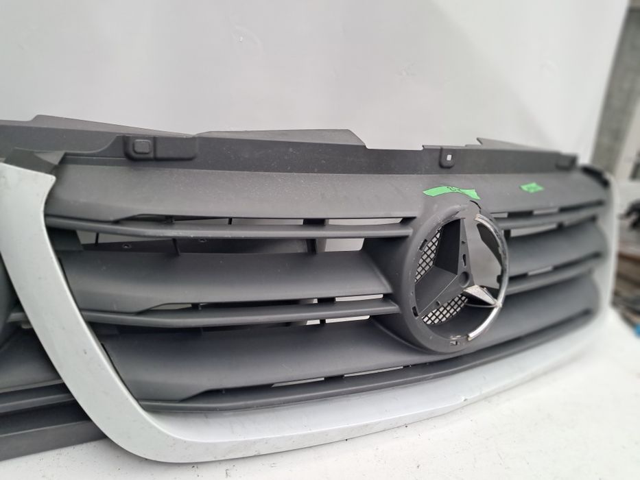 Грил решетка Mercedes Sprinter W910