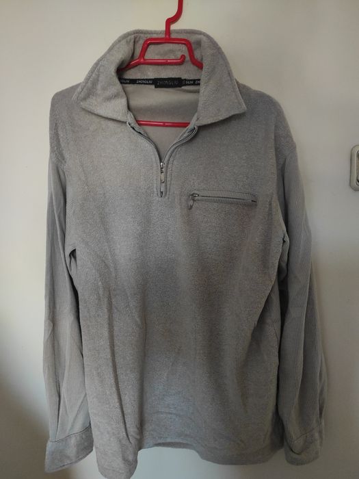 Pulovere, jersee, mărimi diferite, culori diferite, modele diferite