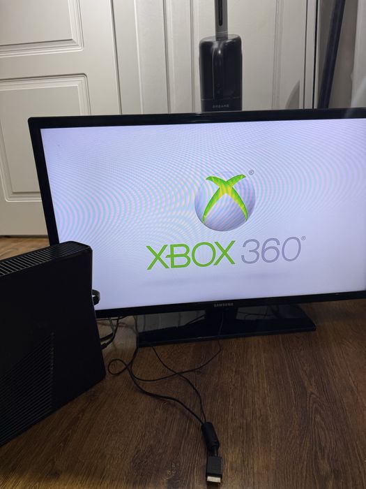 Xbox 360 в хорошем состояние