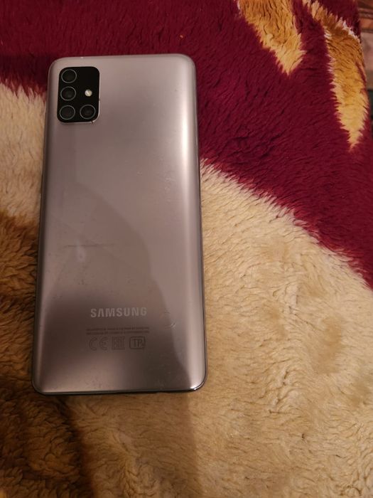 Самсунг а 51 в хорошем состоянии