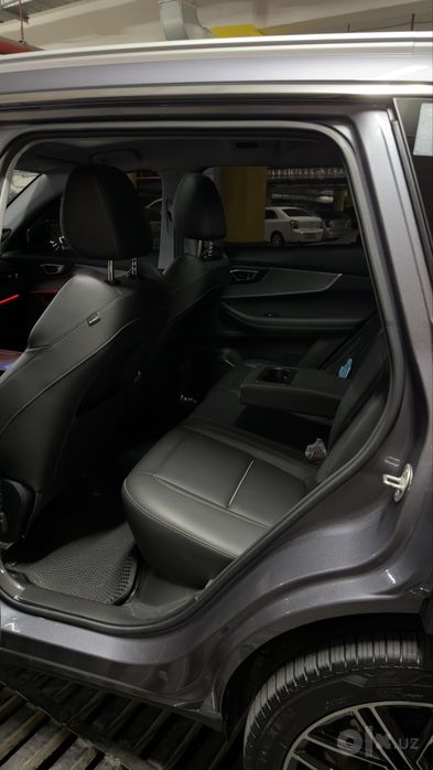 Срочно Продаётся Машина CHERY TIGGO 7 PRO