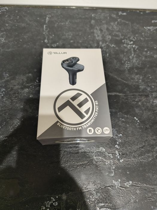 Modulator FM Tellur FMT-B5, bluetooth, microSD, 2 x USB 2.4A, microfon