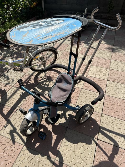 Велосипеды и машинка