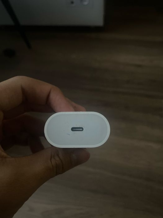 Продам адаптер оригинал