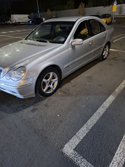 Vând  Mercedes Kompresor c200