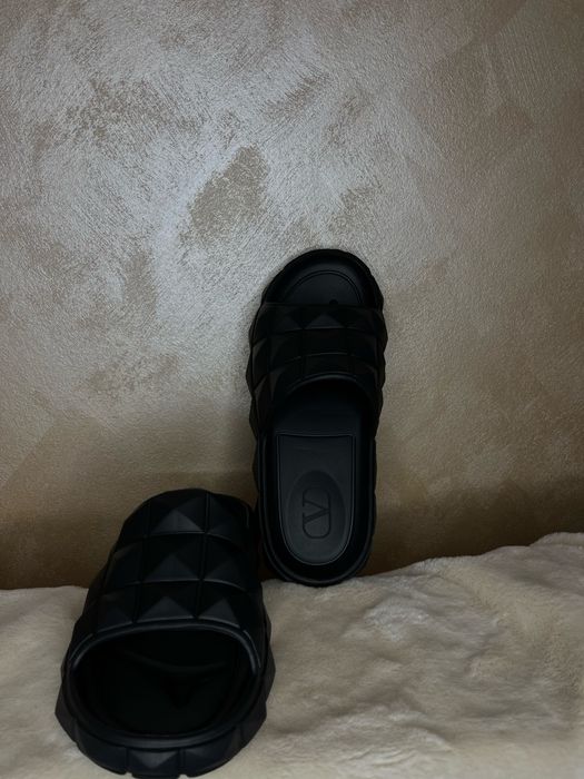 Papuci Valentino