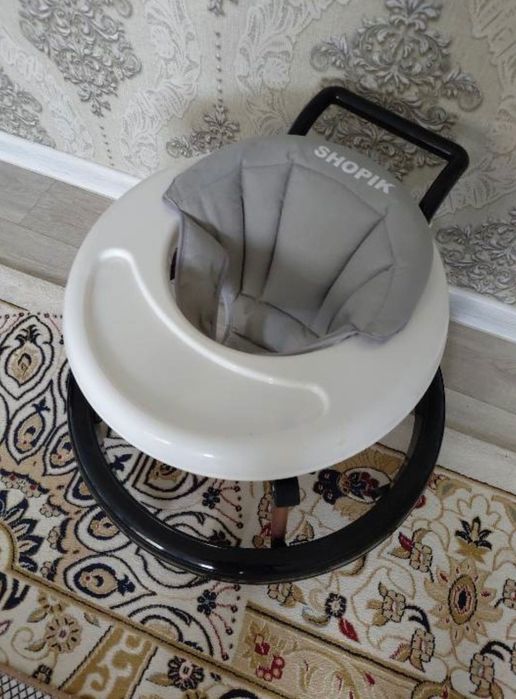 Манеж с бортиками