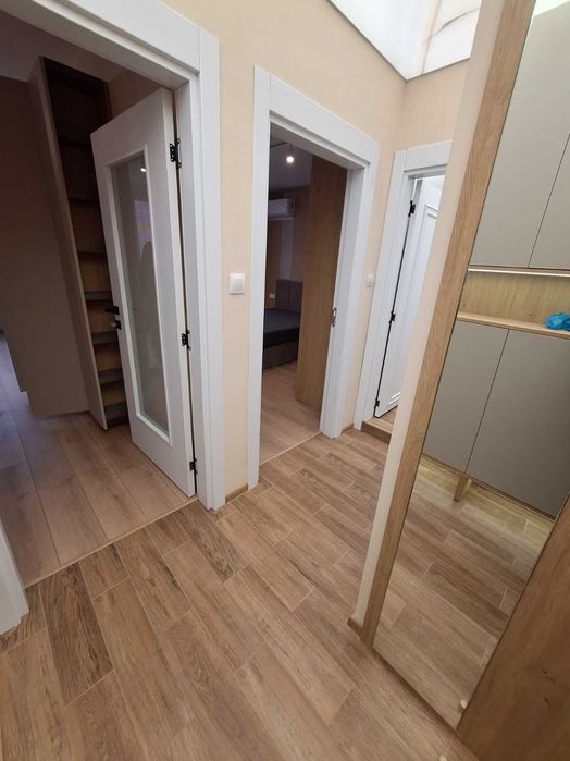 Продава се Двустаен апартамент в Пловдив, Център - 57 кв.м за 1423 €/кв.м - Снимка #11