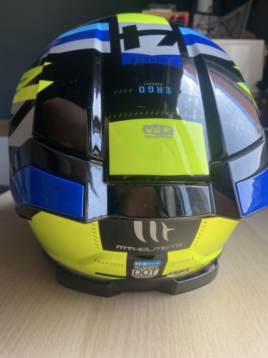 Мото каска MT Thunder 4 Ergo E17 Gloss