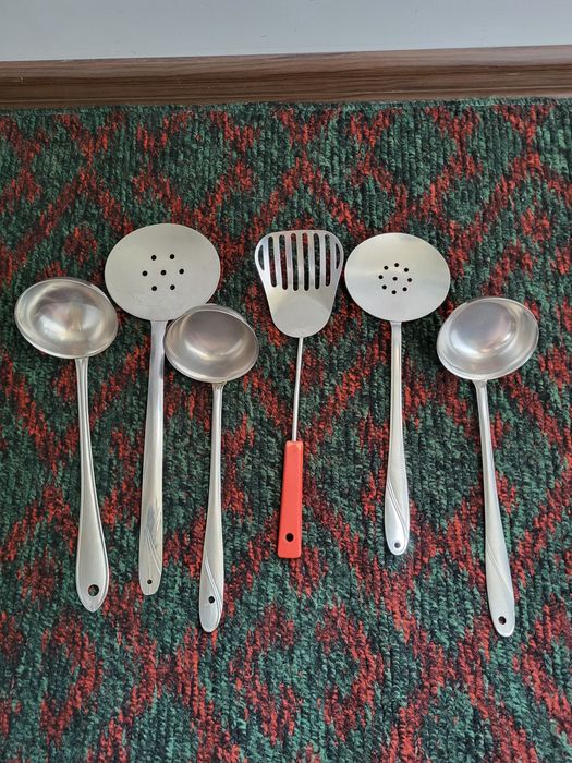 Кухонные принадлежности.