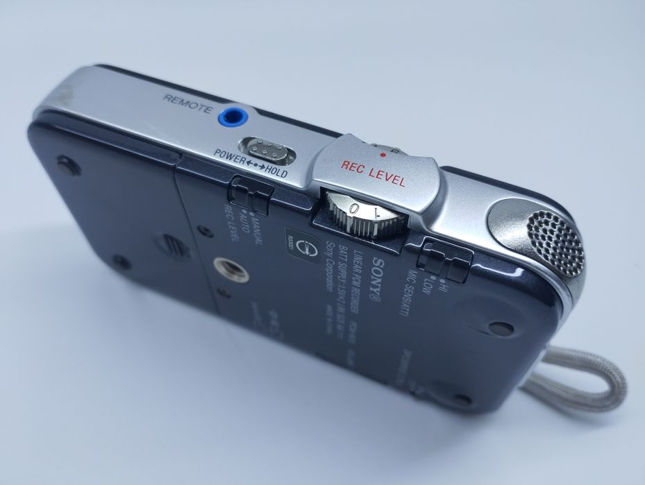 Sony PCM-M10 diktofonlar, yaxshi holatda 
Holati yaxshi 
Texnik aybi y