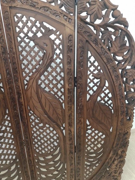 Superb paravan antic din lemn mahon, 4 polițe sculptate integral manua