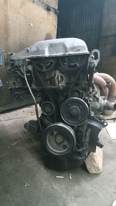 Mazda Cronos 2 .0