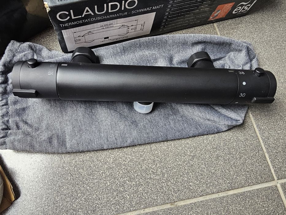 Baterie dus termostatic Negru mat