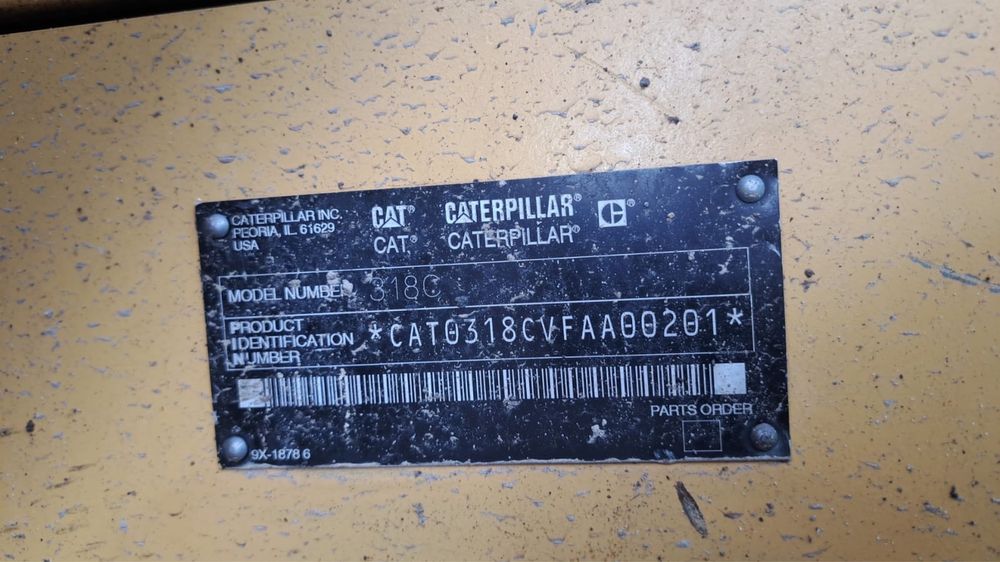 Excavator pe senile CAT 318C