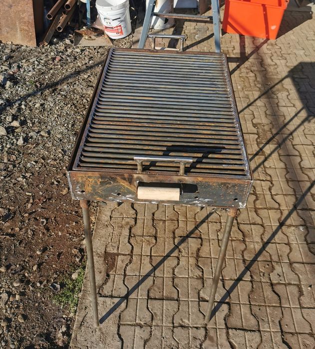 Grătar curte 700x450