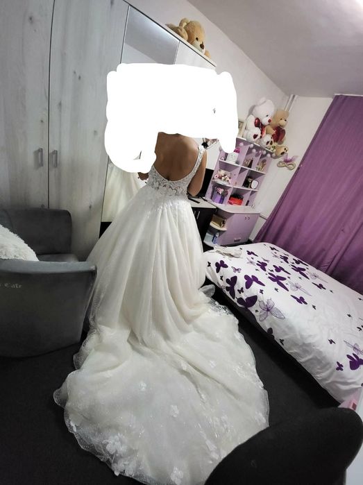 Vând rochie de mireasă